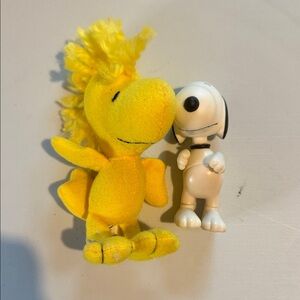 Snoopy and Woodstock peanuts Figurine